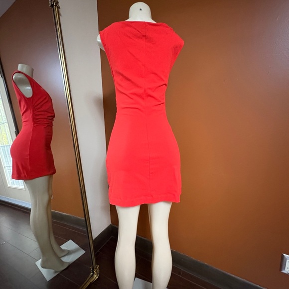 Poppy red mini dress - Picture 2 of 6